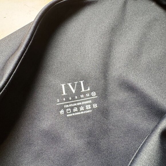 IVL Collective Striped Bike Shorts Women's Size 14 Maternity Jet Black in EUC! - Picture 4 of 6